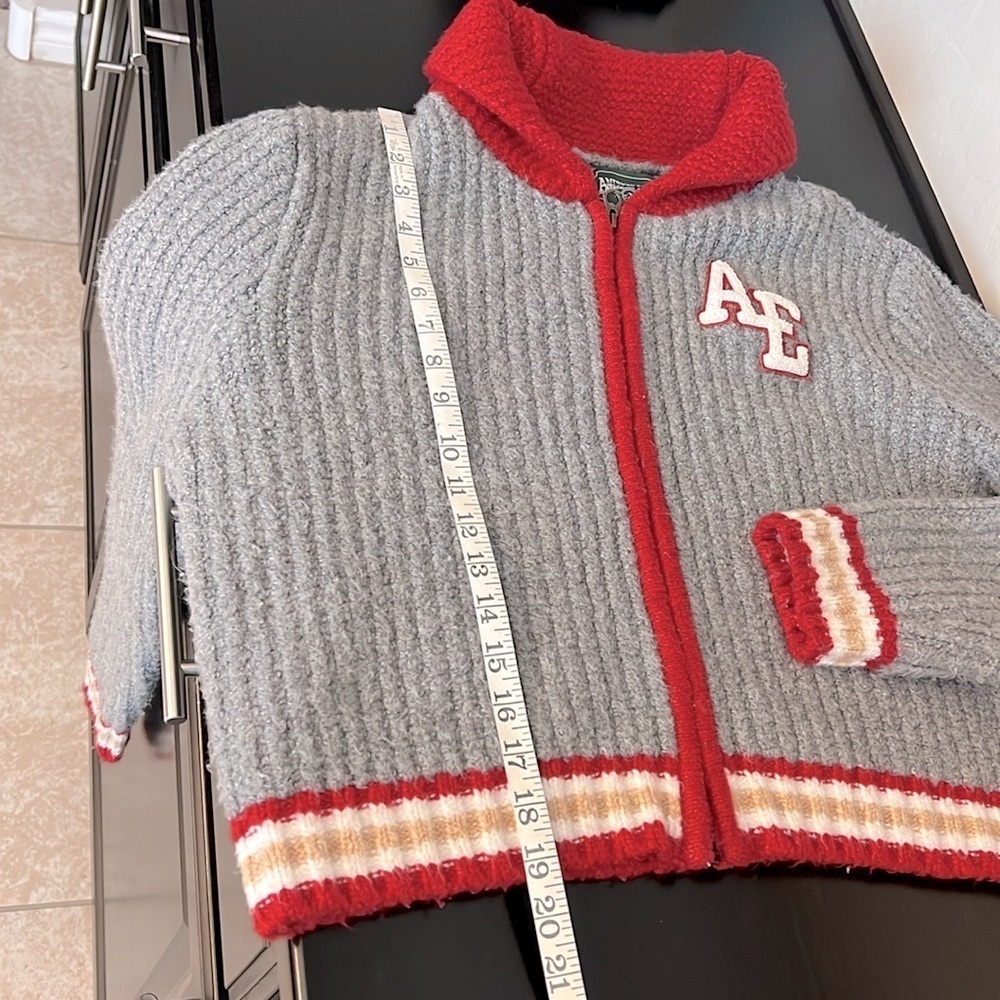 American Eagle Y2K Vintage Varsity full zip cardigan Sweater, grey and red,sz M - Picture 8 of 10